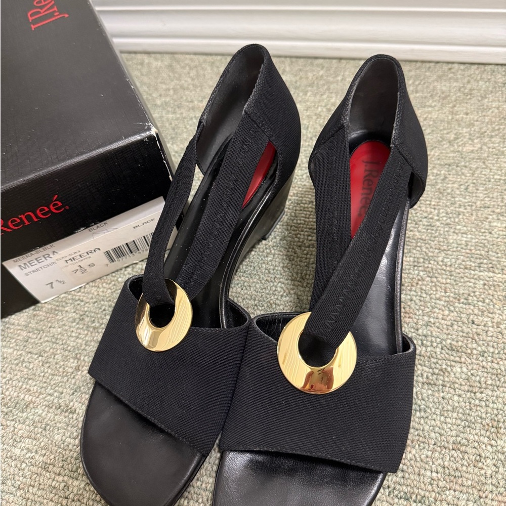 J.Renee Elegant Black Heels with Gold Ring Accent